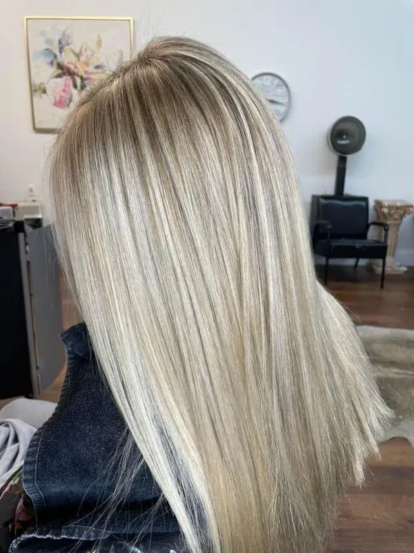 Champagne blonde highlights by Halo Salon in Crystal Springs, MS